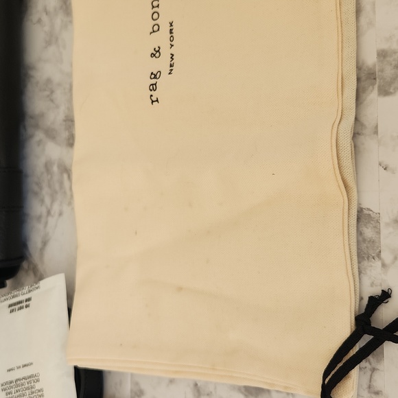 🐈⬛️Rag and Bone Pilot Clutch - Picture 15 of 16